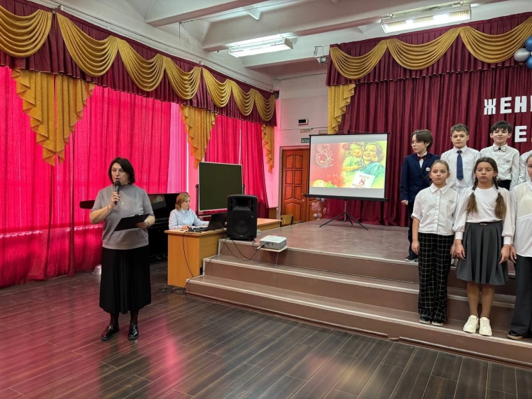 Женщины-герои.